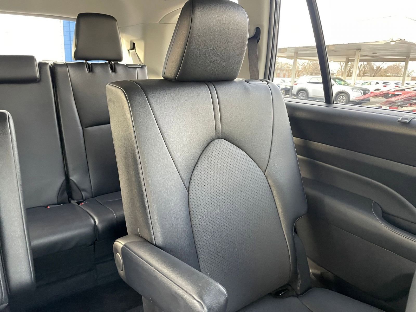 Used 2025 Toyota Grand Highlander FWD image 37