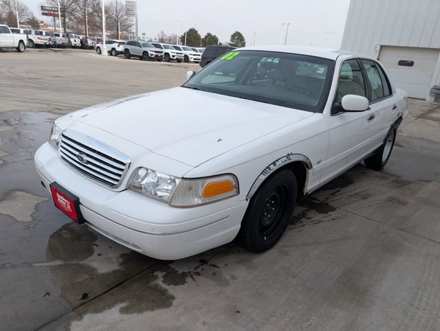 Used 2002 Ford Crown Victoria LX image 30