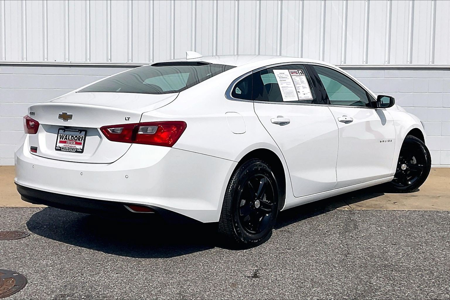 Used 2024 Chevrolet Malibu LT FWD image 17