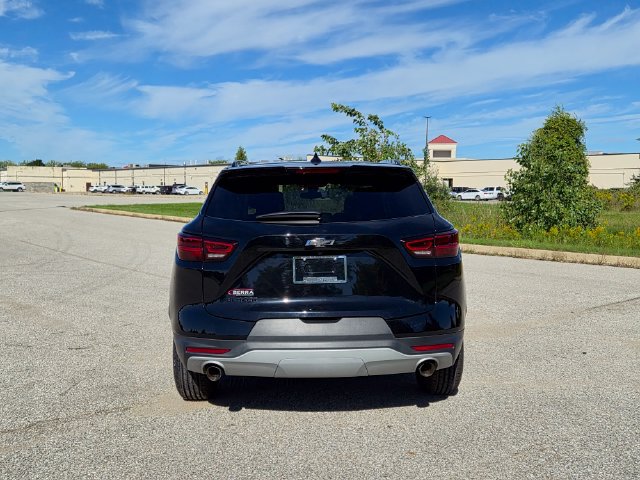 Used 2023 Chevrolet Blazer LT w/ Midnight/Sport Edition FWD image 6