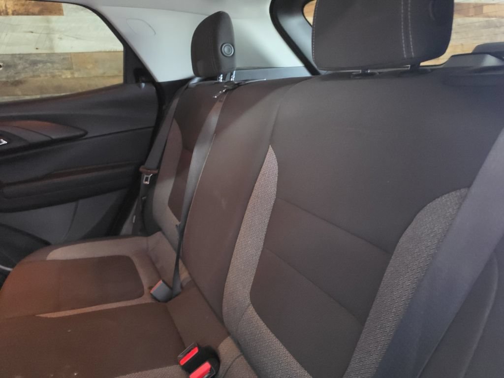 Used 2021 Chevrolet TrailBlazer LT w/ Sun and Liftgate Package FWD image 9