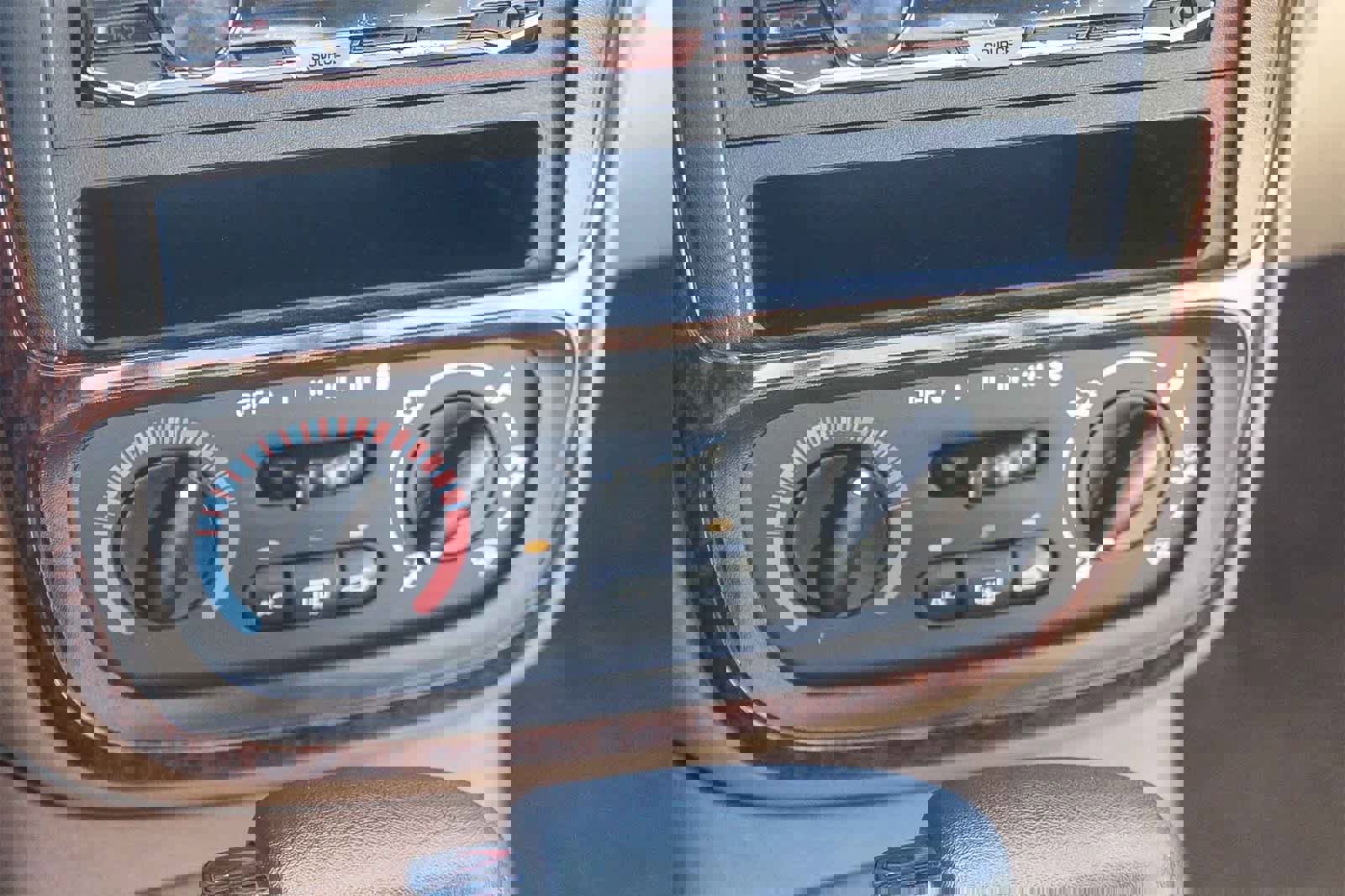 Used 2001 Saturn L-Series L200 image 33