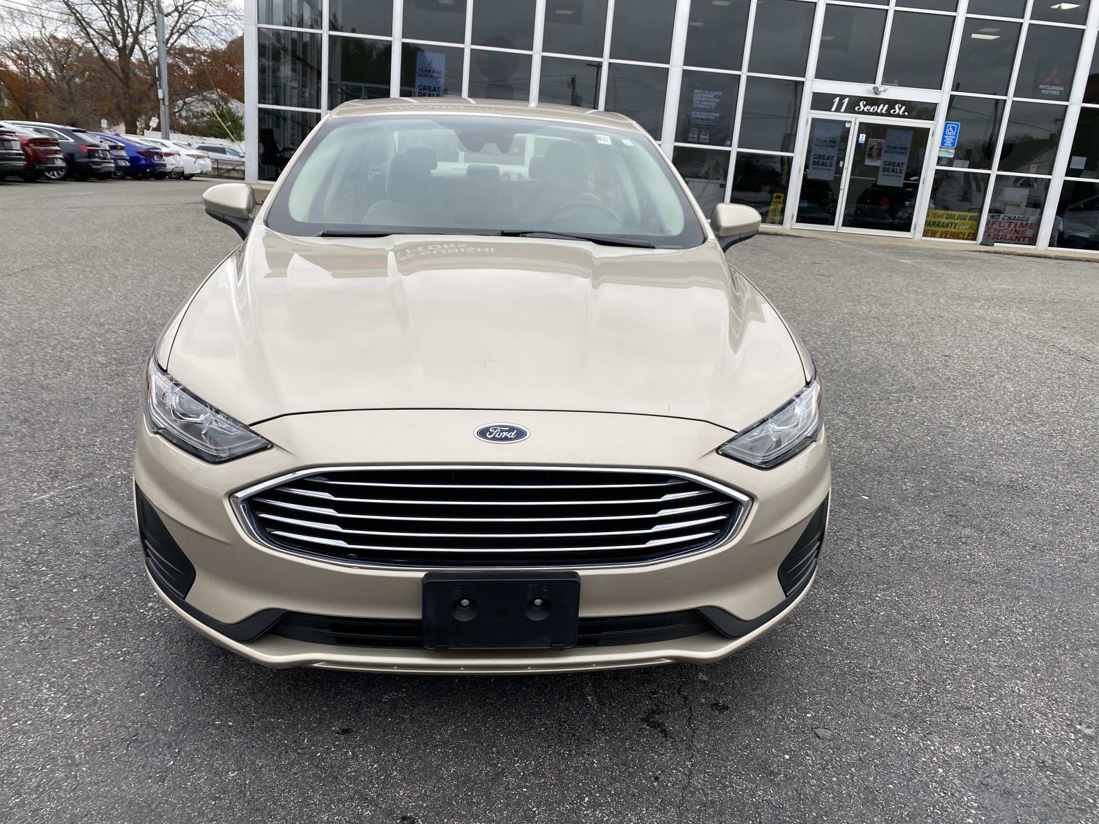 Used 2019 Ford Fusion SE image 9