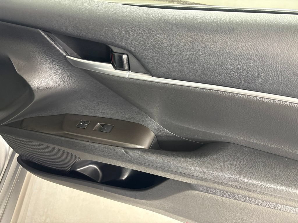 Used 2024 Toyota Camry SE FWD image 15