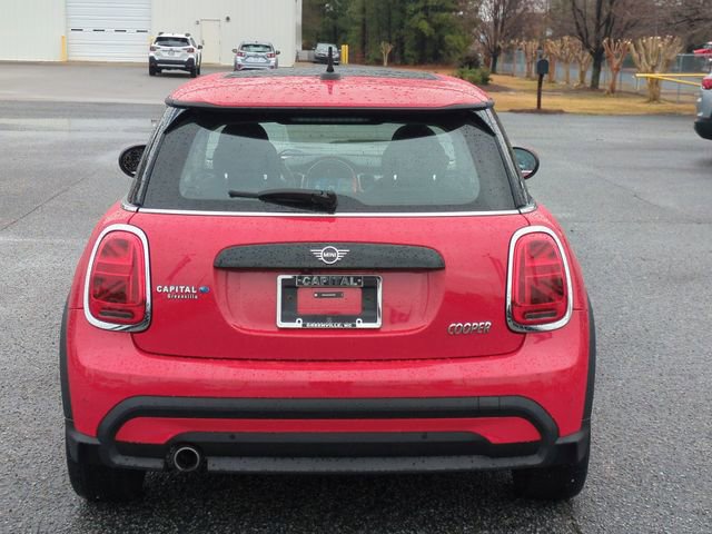 Used 2024 MINI Cooper 2-Door Hardtop image 4