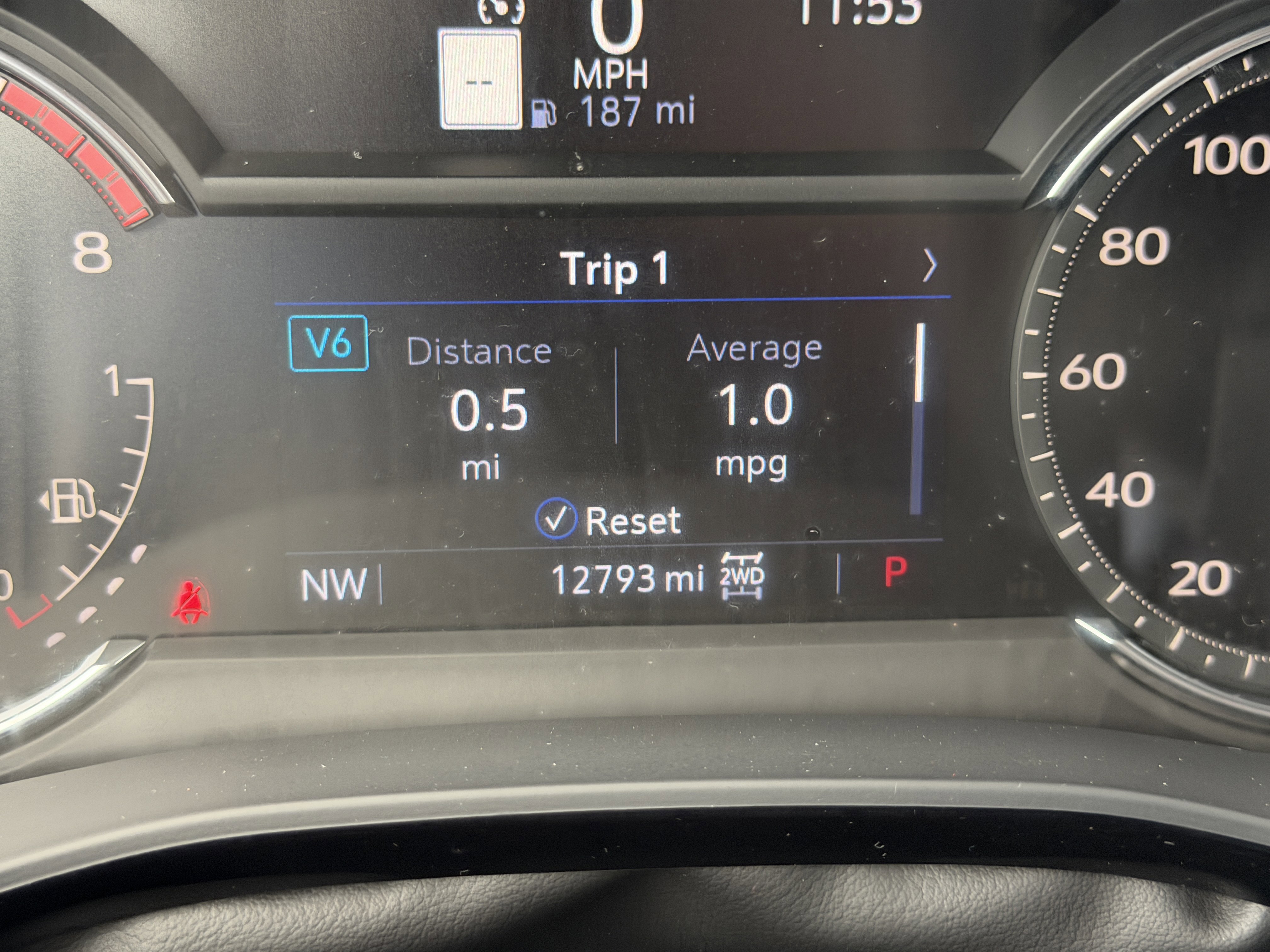 Certified 2025 Cadillac XT5 Premium Luxury AWD/4WD image 31