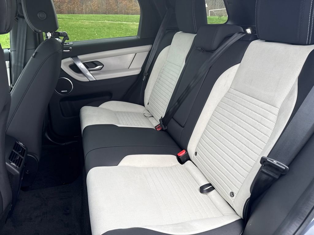 New 2025 Land Rover Discovery Sport Dynamic SE AWD/4WD image 13