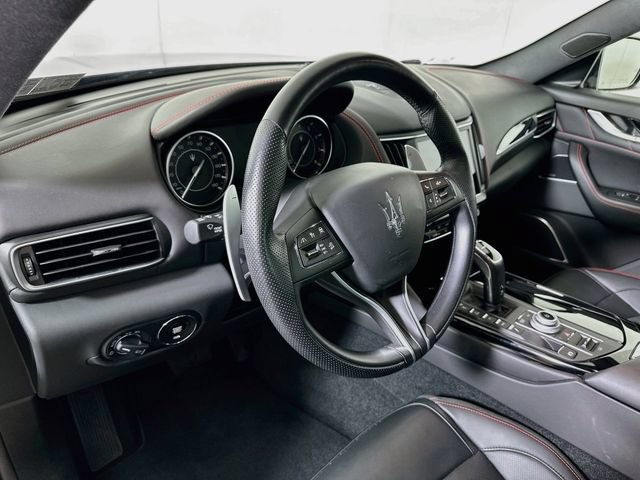 Used 2024 Maserati Levante GT Ultima AWD/4WD image 11