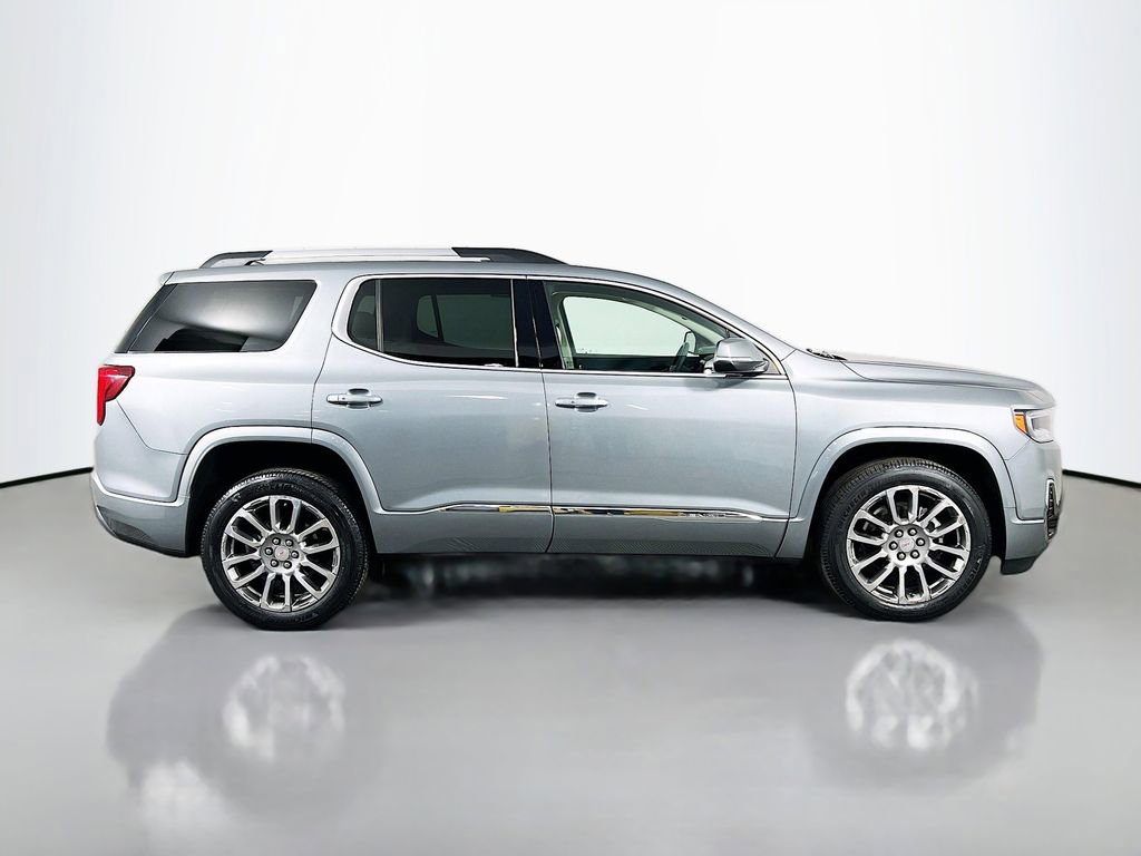 Used 2023 GMC Acadia Denali AWD/4WD image 4