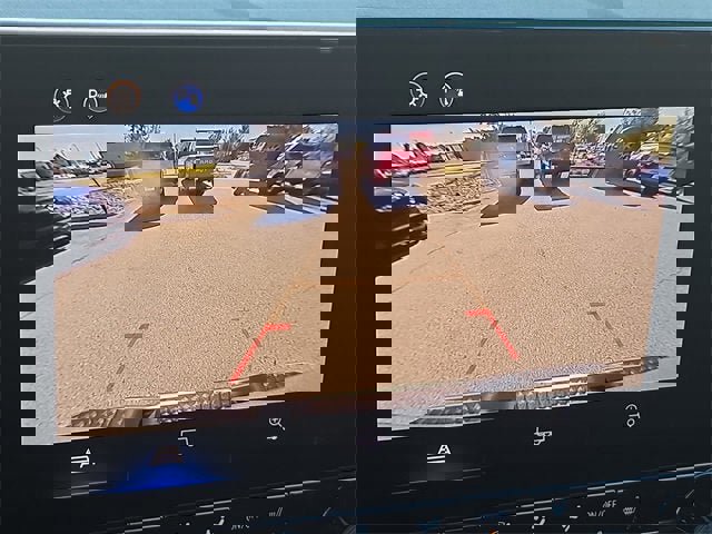 New 2025 Chevrolet Colorado LT image 18