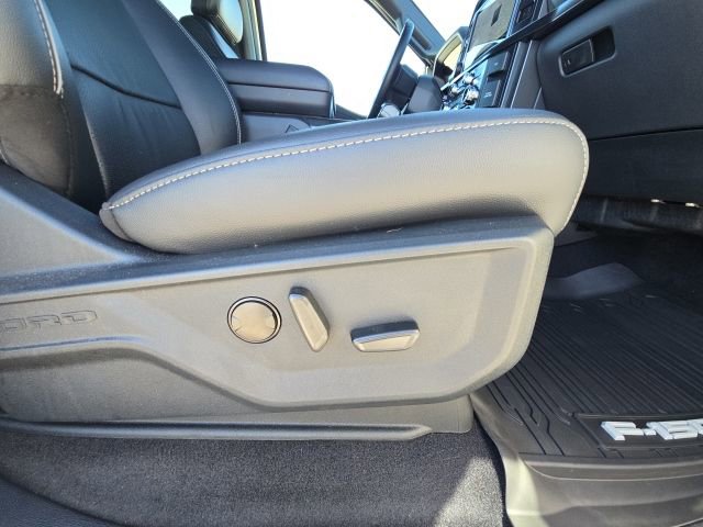 Used 2025 Ford F150 Lariat w/ Equipment Group 501A Mid image 19