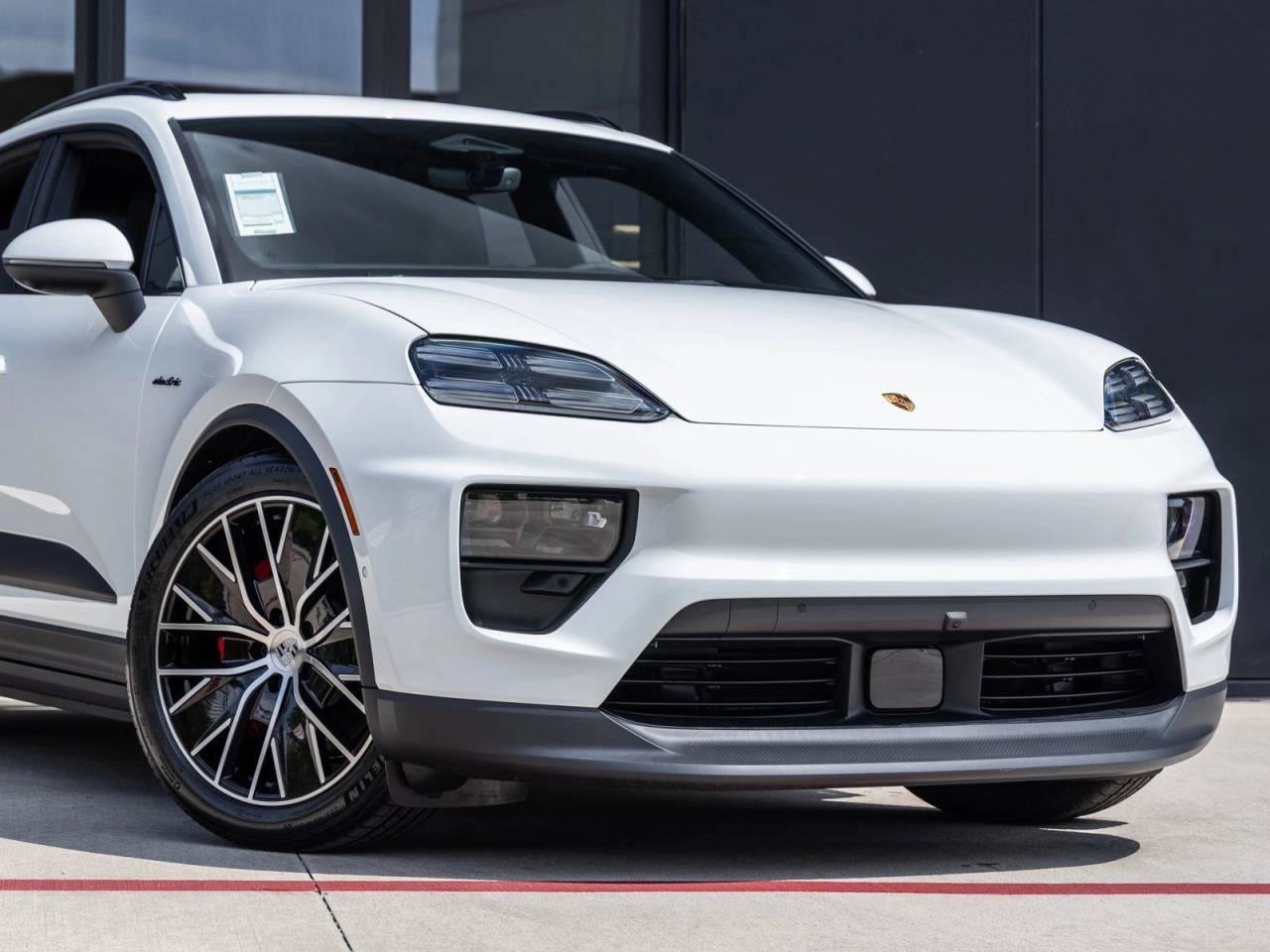Used 2025 Porsche Macan 4S Electric image 57