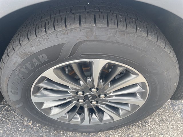 Used 2023 Lincoln Nautilus Reserve AWD/4WD image 19