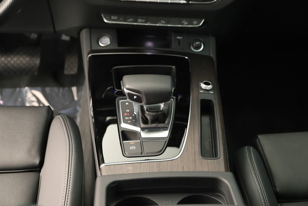 Certified 2025 Audi Q5 e Premium Plus w/ Premium Plus Package image 21