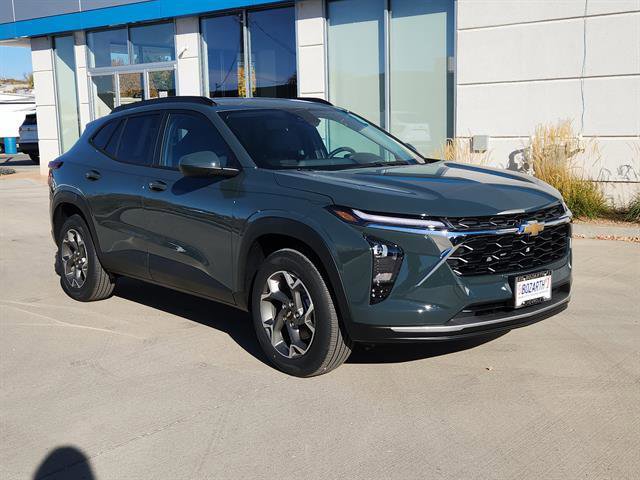 New 2026 Chevrolet Trax LT w/ Driver Confidence Package image 1