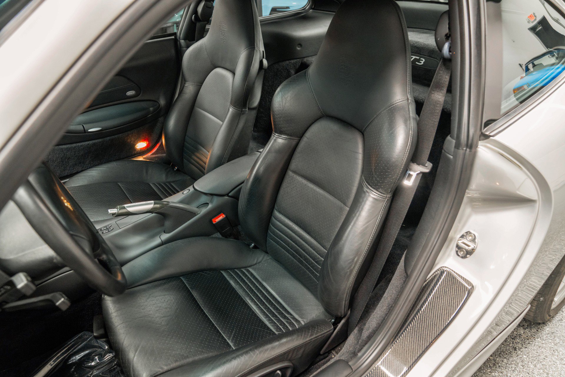 Used 2005 Porsche 911 GT3 image 23