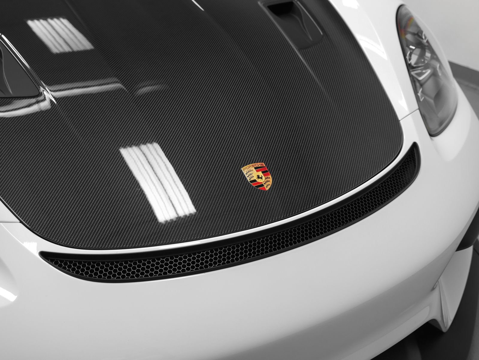 Certified 2023 Porsche 718 Cayman GT4 RS w/ Weissach Package RWD image 29