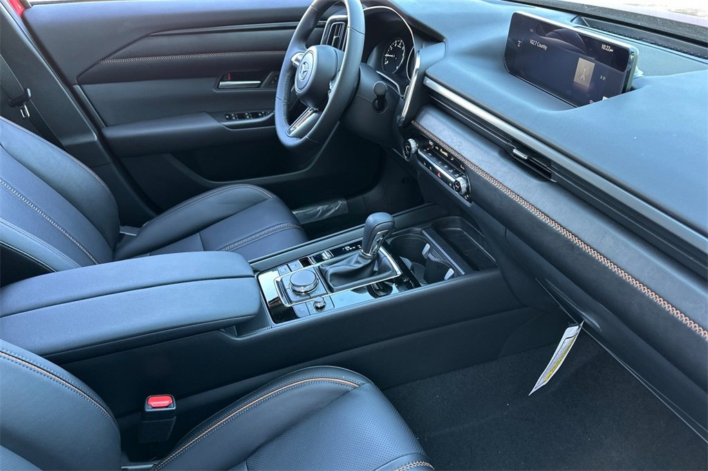 New 2025 MAZDA CX-50 AWD 2.5 S w/ Cargo Package image 17