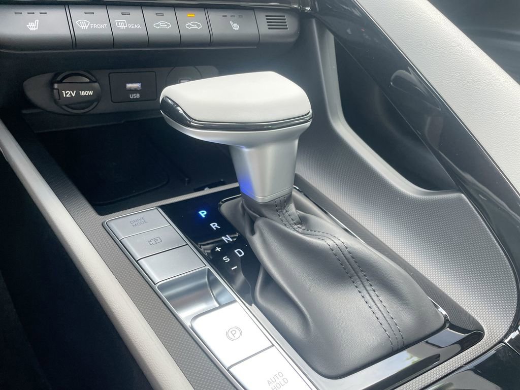 New 2025 Hyundai Elantra Limited image 45