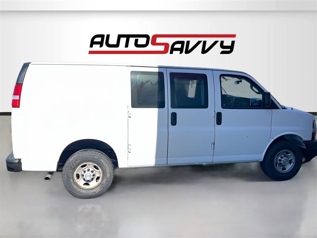 Used 2022 Chevrolet Express 2500 w/ Driver Convenience Package image 8