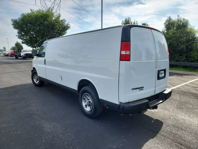 Used 2013 Chevrolet Express 3500 Extended RWD image 5