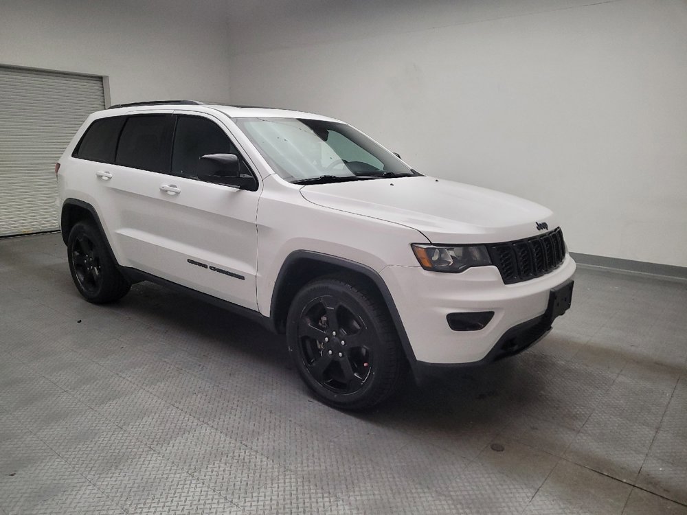 Used 2019 Jeep Grand Cherokee Laredo AWD/4WD image 11