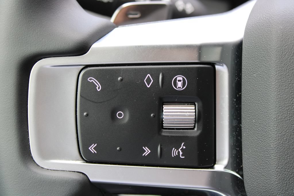 Certified 2025 Land Rover Discovery S AWD/4WD image 15