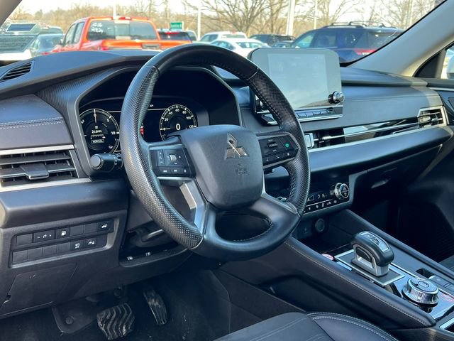 Used 2024 Mitsubishi Outlander Ralliart image 3