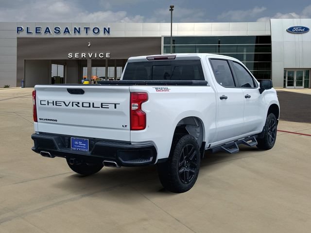 Used 2024 Chevrolet Silverado 1500 LT Trail Boss w/ Convenience Package II AWD/4WD image 5