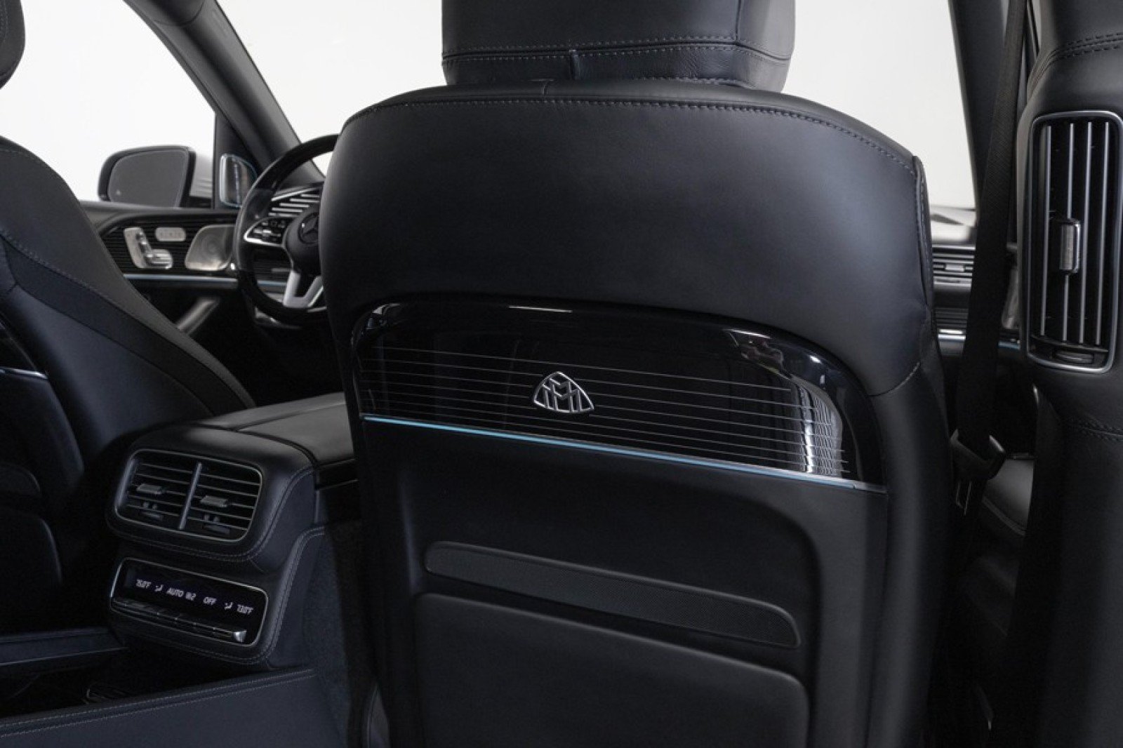Used 2023 Mercedes-Benz Maybach GLS 600 4MATIC image 75