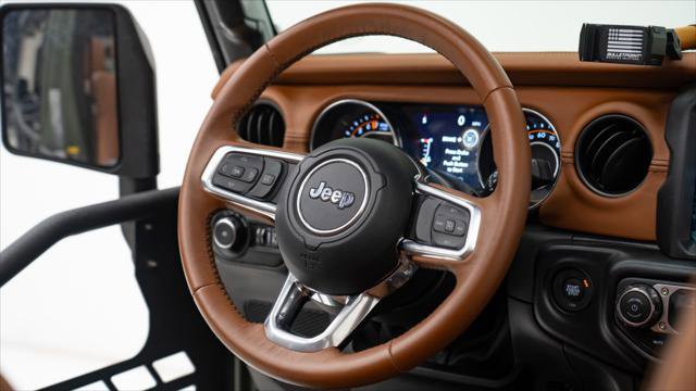 Used 2022 Jeep Wrangler Unlimited Sahara image 21