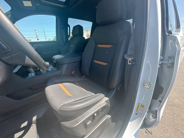 Used 2024 GMC Sierra 1500 AT4 w/ Technology Package AWD/4WD image 13
