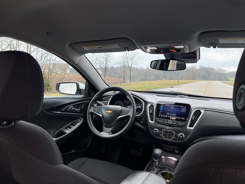 Used 2024 Chevrolet Malibu LT FWD image 19