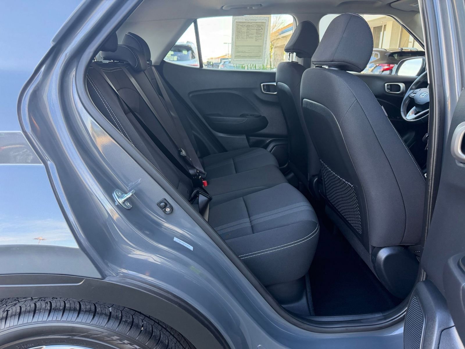 Used 2025 Hyundai Venue SEL image 27