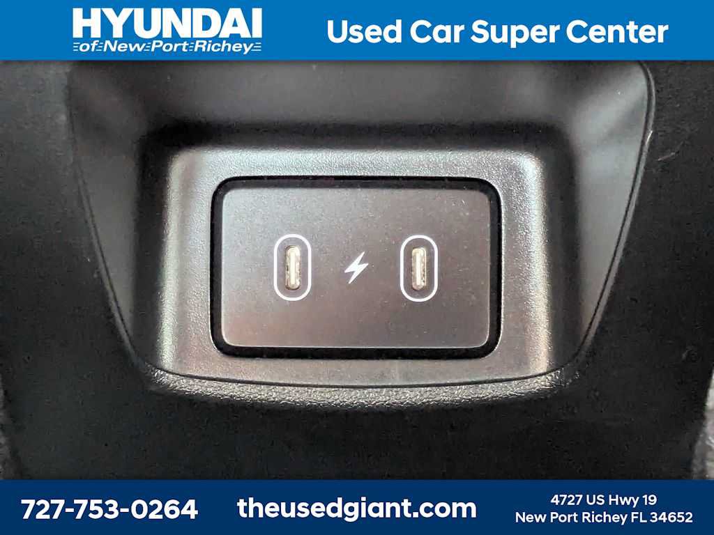 Certified 2025 Hyundai Elantra Sport FWD image 14