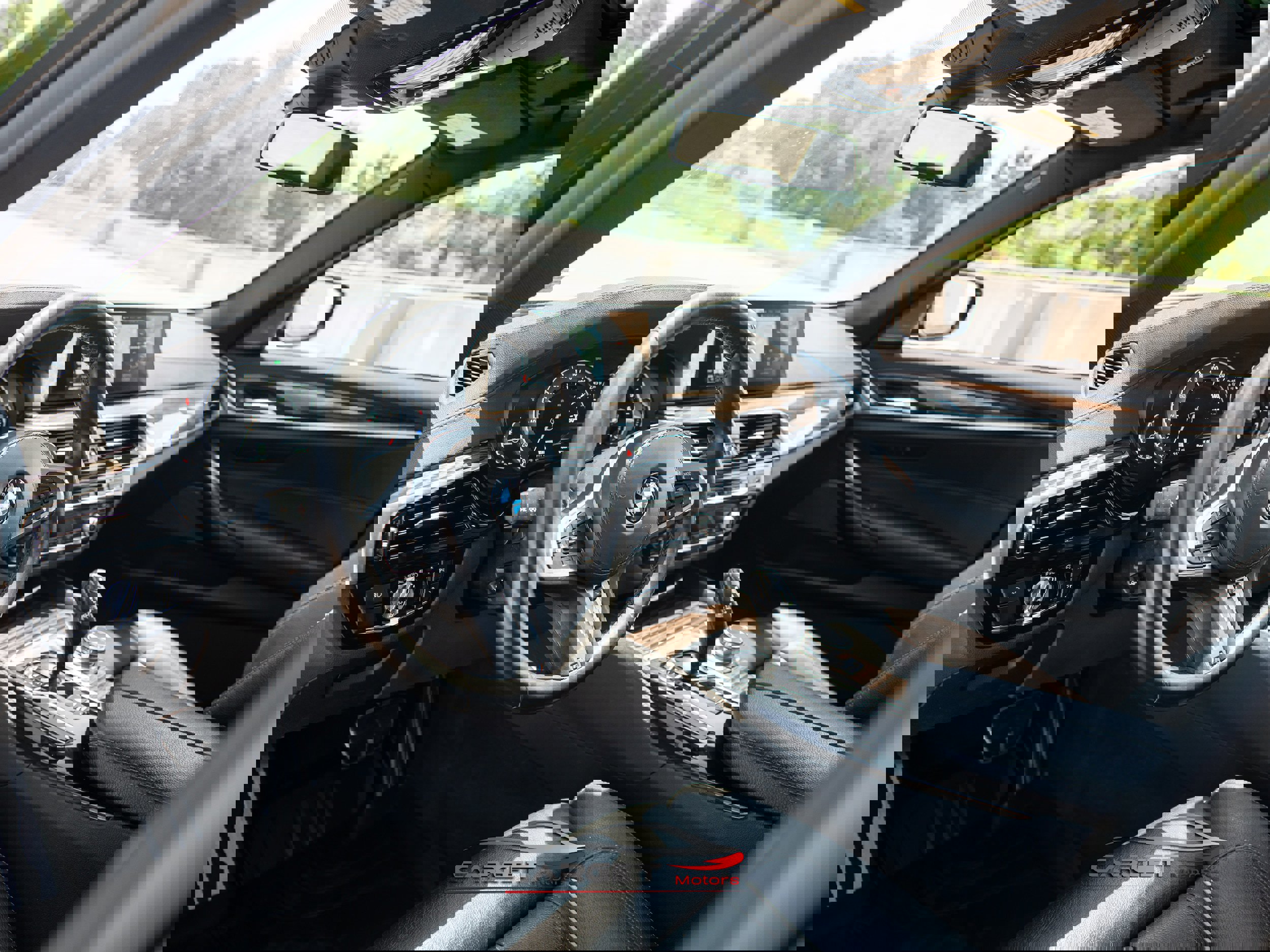 Used 2018 BMW 540i xDrive image 13