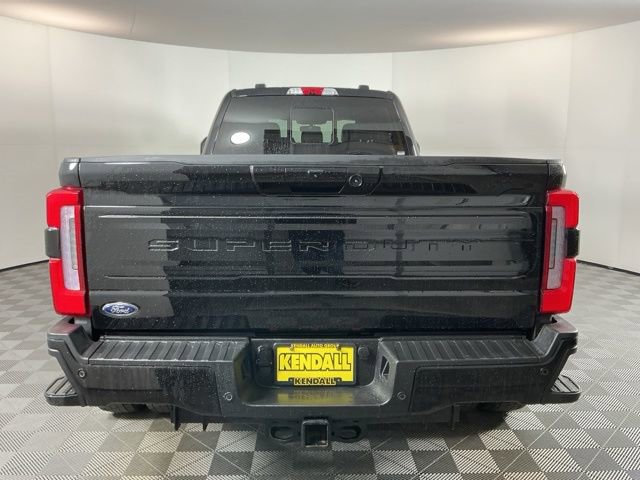 Certified 2025 Ford F450 Platinum w/ FX4 Off-Road Package image 5