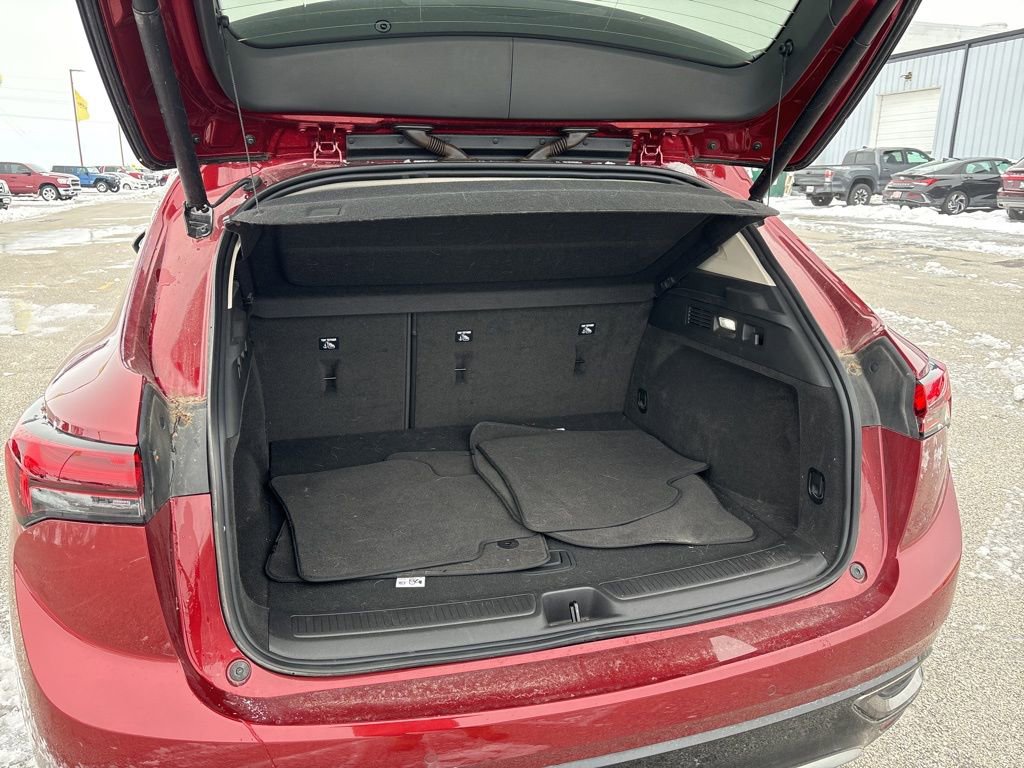 Used 2022 Buick Envision Preferred image 11