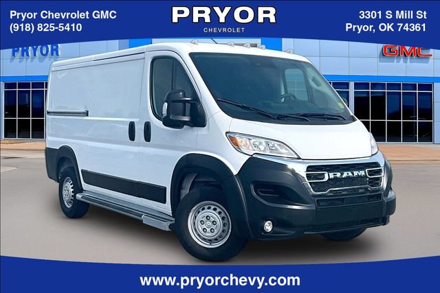 Used 2025 RAM ProMaster 2500 w/ U-Haul Equipment Group FWD image 1