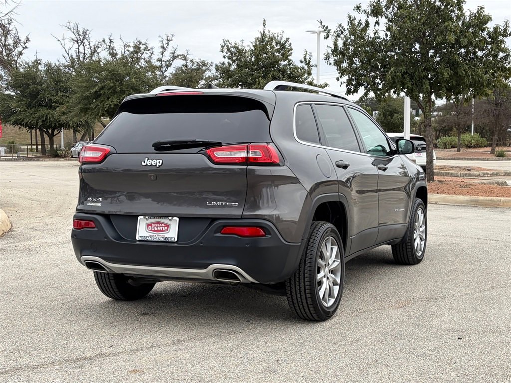Used 2018 Jeep Cherokee Limited w/ Luxury Group image 7