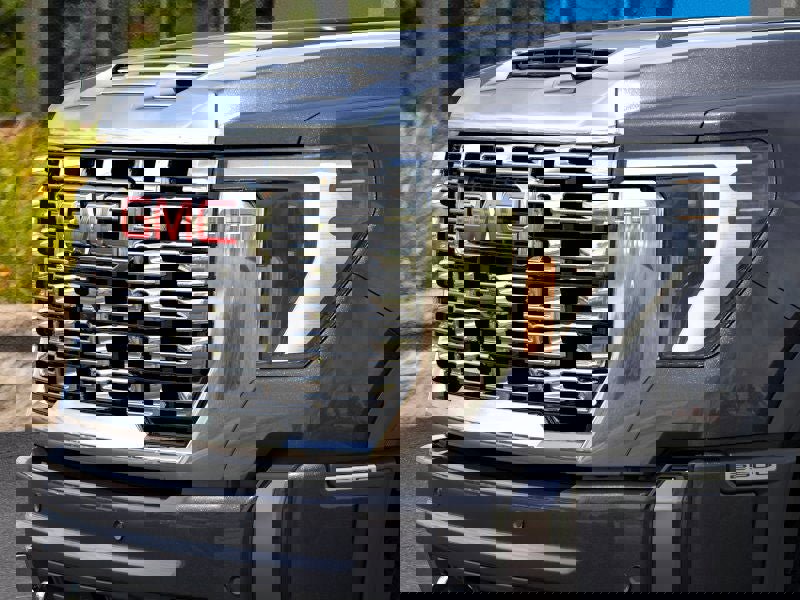 New 2026 GMC Sierra 2500 Denali w/ Denali Reserve Package image 13