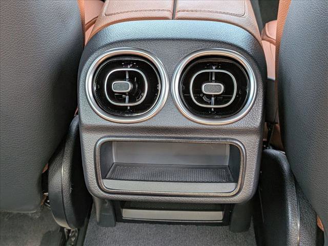 Used 2025 Mercedes-Benz C 300 4MATIC Sedan image 17