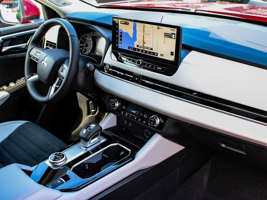 New 2025 Mitsubishi Outlander SE AWD/4WD image 43