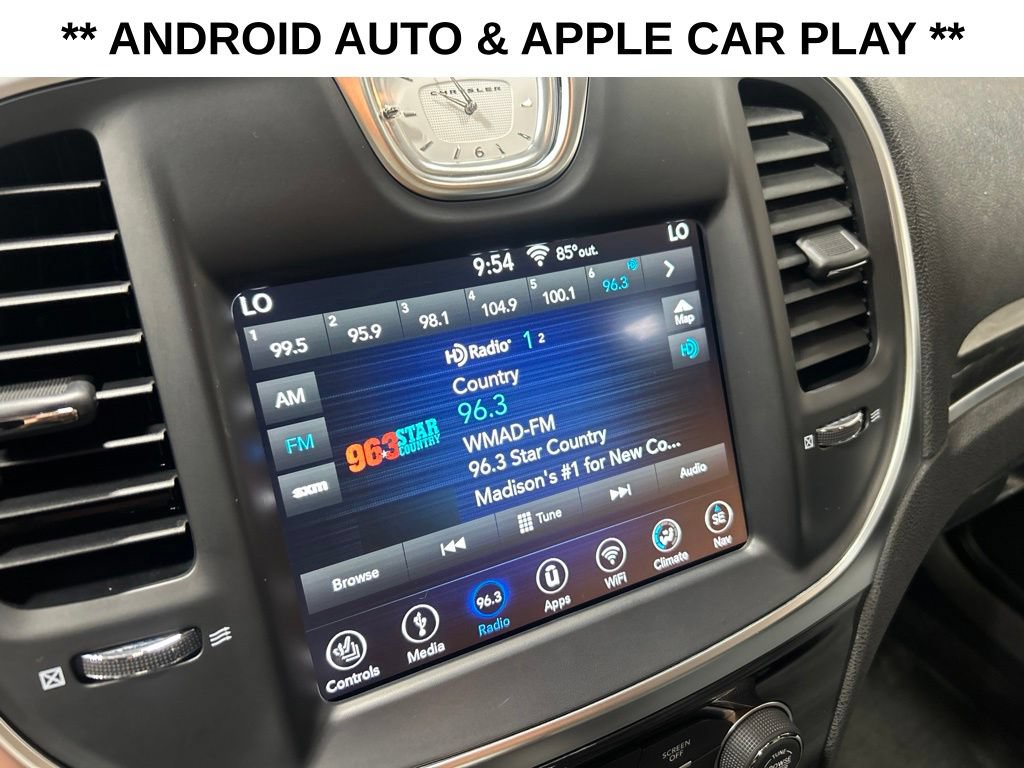Certified 2018 Chrysler 300 Touring L AWD/4WD image 11