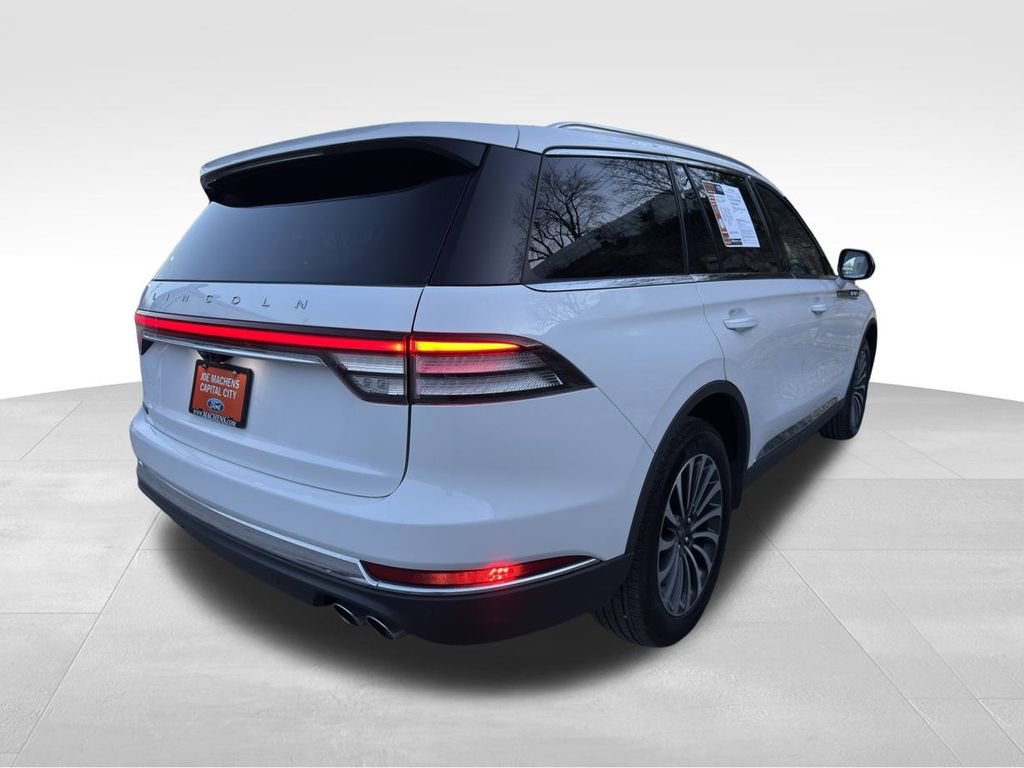Used 2023 Lincoln Aviator AWD w/ Premium Package image 6