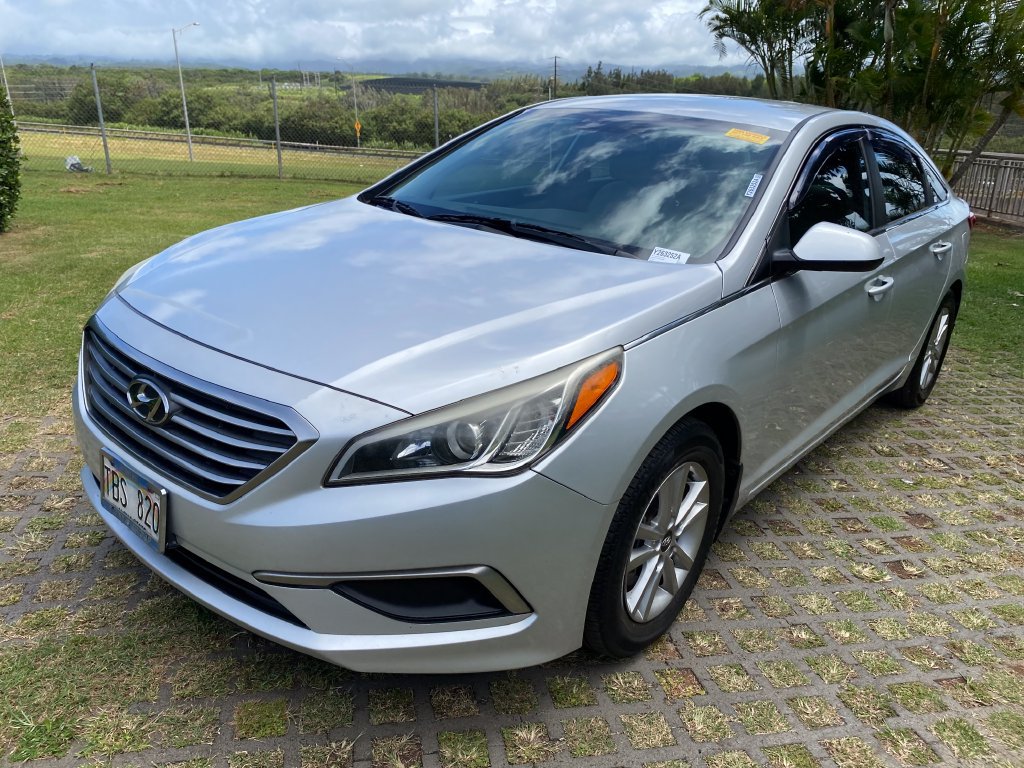 Used 2017 Hyundai Sonata SE FWD image 3