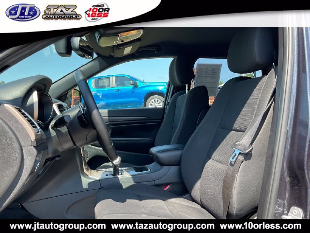 Used 2015 Jeep Grand Cherokee Laredo w/ Quick Order Package 23E RWD image 16