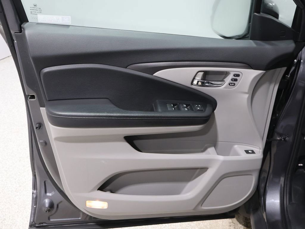 Used 2022 Honda Ridgeline RTL-E image 16