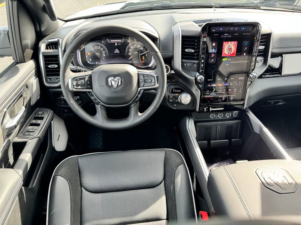 New 2026 RAM 1500 Laramie AWD/4WD image 17