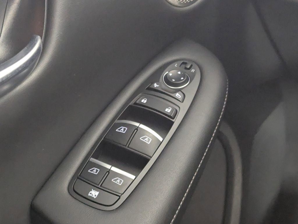 Used 2023 INFINITI QX50 Sport image 15